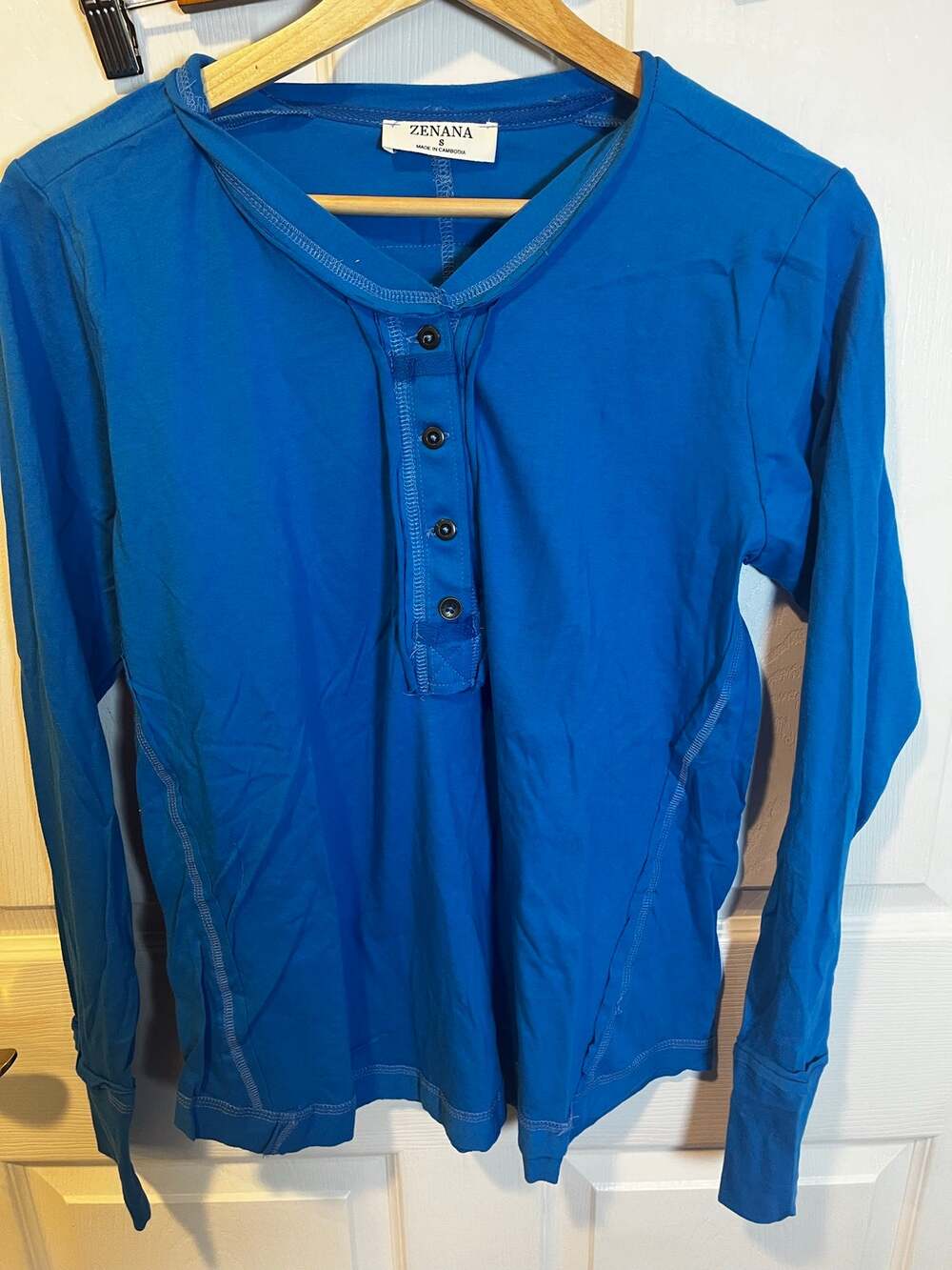 Zenana Henley NWT